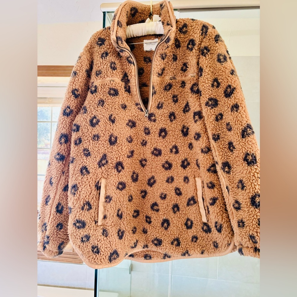 (SOLD) Cheetah print Sherpa